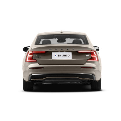 Volvo S60 รถยนต์ไฟฟ้าพลังงานใหม่ T8 ขับเคลื่อนสี่ล้อขนาดกลาง Plug In Hybrid EV