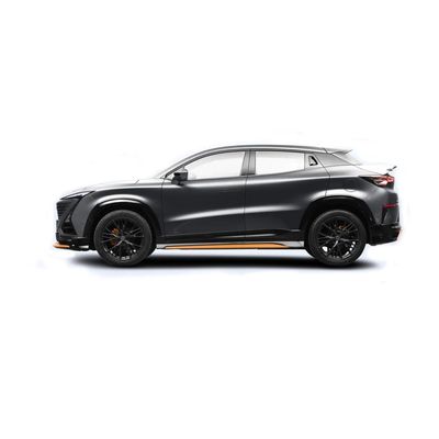 เรือธง Changan UNI-T 1.5T Compact SUV เครื่องยนต์เบนซิน ความเร็วสูงสุด 205KM/H คลัตช์คู่