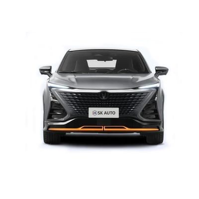 เรือธง Changan UNI-T 1.5T Compact SUV เครื่องยนต์เบนซิน ความเร็วสูงสุด 205KM/H คลัตช์คู่