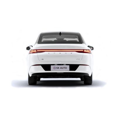 ในสต็อก Ev Car Xiaopeng P5 แบรนด์ใหม่ 0km รถยนต์พลังงาน 5 ที่นั่งรถยนต์สำหรับครอบครัว