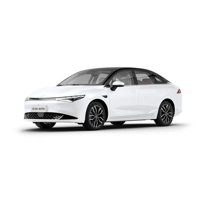 ในสต็อก Ev Car Xiaopeng P5 แบรนด์ใหม่ 0km รถยนต์พลังงาน 5 ที่นั่งรถยนต์สำหรับครอบครัว