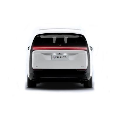 ลักซ์ 7 ที่นั่งธุรกิจ Mpv ระยะยาว มอเตอร์คู่ 4wd รถไฟฟ้าบริสุทธิ์ Lixiang Mega Range 710km