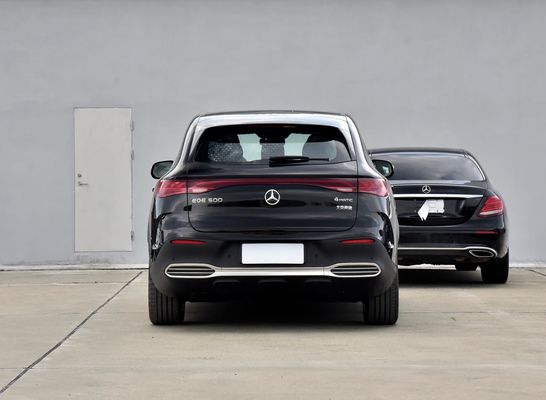 รถไฟฟ้า 300kW มีระยะทาง 609กม 2025 Mercedes EV Luxury EQE SUV with Big Space รถไฟฟ้าที่ดีที่สุดสําหรับขับรถในทะเลทราย
