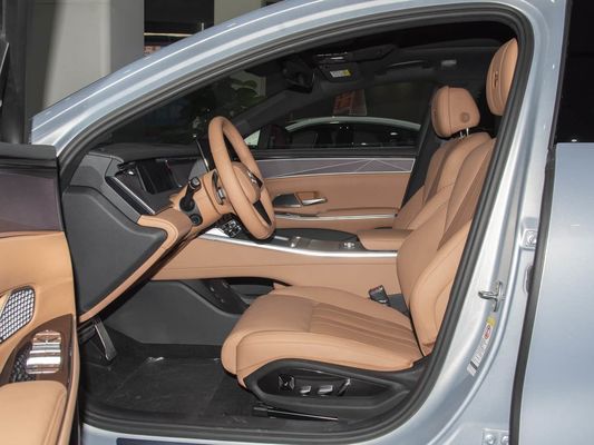 รุ่นรถยนต์ 601km ระยะทาง 83.2kWh ความจุแบตเตอรี่ AWD รถชาร์จเร็ว