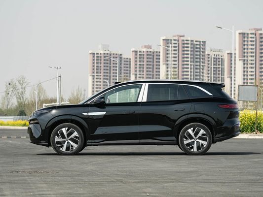 2025 BYD รถไฟฟ้าใหม่สําหรับการทํางาน Tang L 810kW พลังงาน AWD ชาร์จเร็ว 1000w / h 600km ระยะยาว ระยะยาว 7 ที่นั่งพร้อมหลังคาแดง