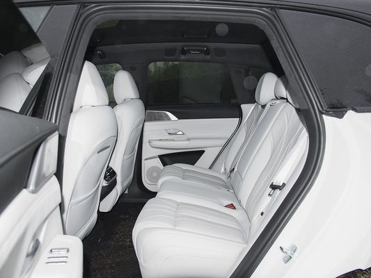 2025 Xpeng G9 รถยนต์ SUV ไฟฟ้าครบถ้วน ขนาดแบตเตอรี่ 93.1kWh ความจุ 423kW แรงมอเตอร์สูงสุด 680km ระยะทางยาวและชาร์จเร็วด้วยหลังคาแดด