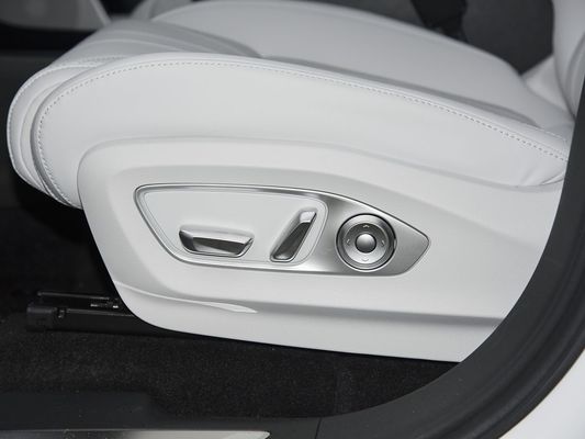 2025 Xpeng G9 รถยนต์ SUV ไฟฟ้าครบถ้วน ขนาดแบตเตอรี่ 93.1kWh ความจุ 423kW แรงมอเตอร์สูงสุด 680km ระยะทางยาวและชาร์จเร็วด้วยหลังคาแดด