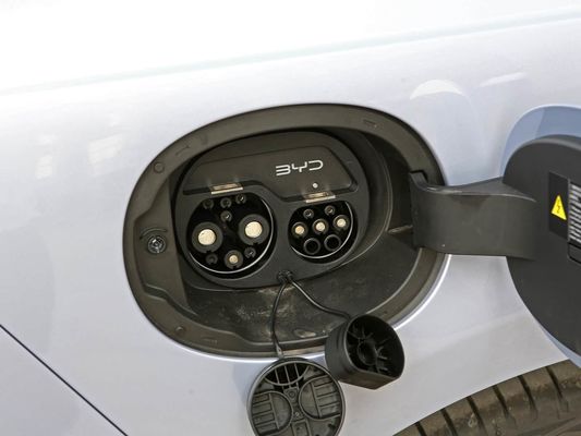 2025 BYD EV Car Seal AWD Performance ระยะทางไกล 600KM รถไฟฟ้าชาร์จเร็ว รถไฟฟ้าสี่ล้อ