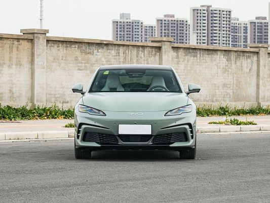 2025 BYD รถยนต์ไฟฟ้า ป้าย 06GT เวลาชาร์จเร็ว 0.33 ชม. และผลงาน ระยะทางยาว 550 กม. แบตเตอรี่ขนาดใหญ่พร้อมหลังคาแดงสําหรับครอบครัว