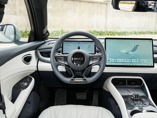 2025 BYD รถยนต์ไฟฟ้า ป้าย 06GT เวลาชาร์จเร็ว 0.33 ชม. และผลงาน ระยะทางยาว 550 กม. แบตเตอรี่ขนาดใหญ่พร้อมหลังคาแดงสําหรับครอบครัว