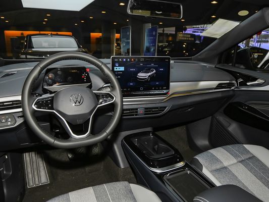 2025 VW ID4 รุ่นใหม่ โปรโมชั่นดีที่สุด รถไฟฟ้า ขายร้อน EV Volkswagon ระยะทาง 601 กิโลเมตร และเวลาชาร์จเร็ว 0.67 ชั่วโมง