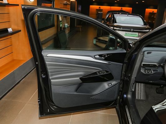 2025 VW รถไฟฟ้า ID.4 รถชาร์จเร็ว ระยะทางไกล 601 กม 80.4kWh แบตเตอรี่ ขายร้อน รุ่นใหม่ ผลงานดีด้วยหลังคา